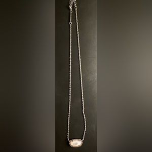 Kendra Scott necklace